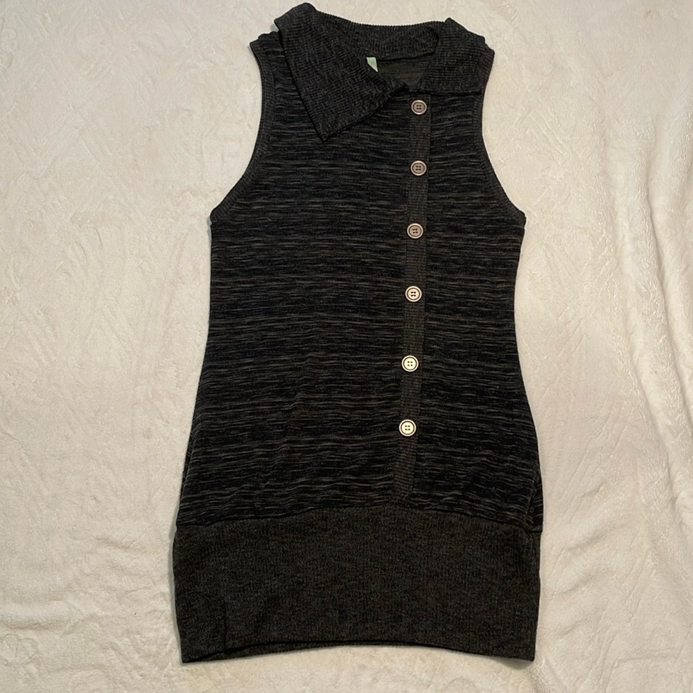 Bella D. Sleeveless Mini Dress with Asymmetrical Collar Size:L